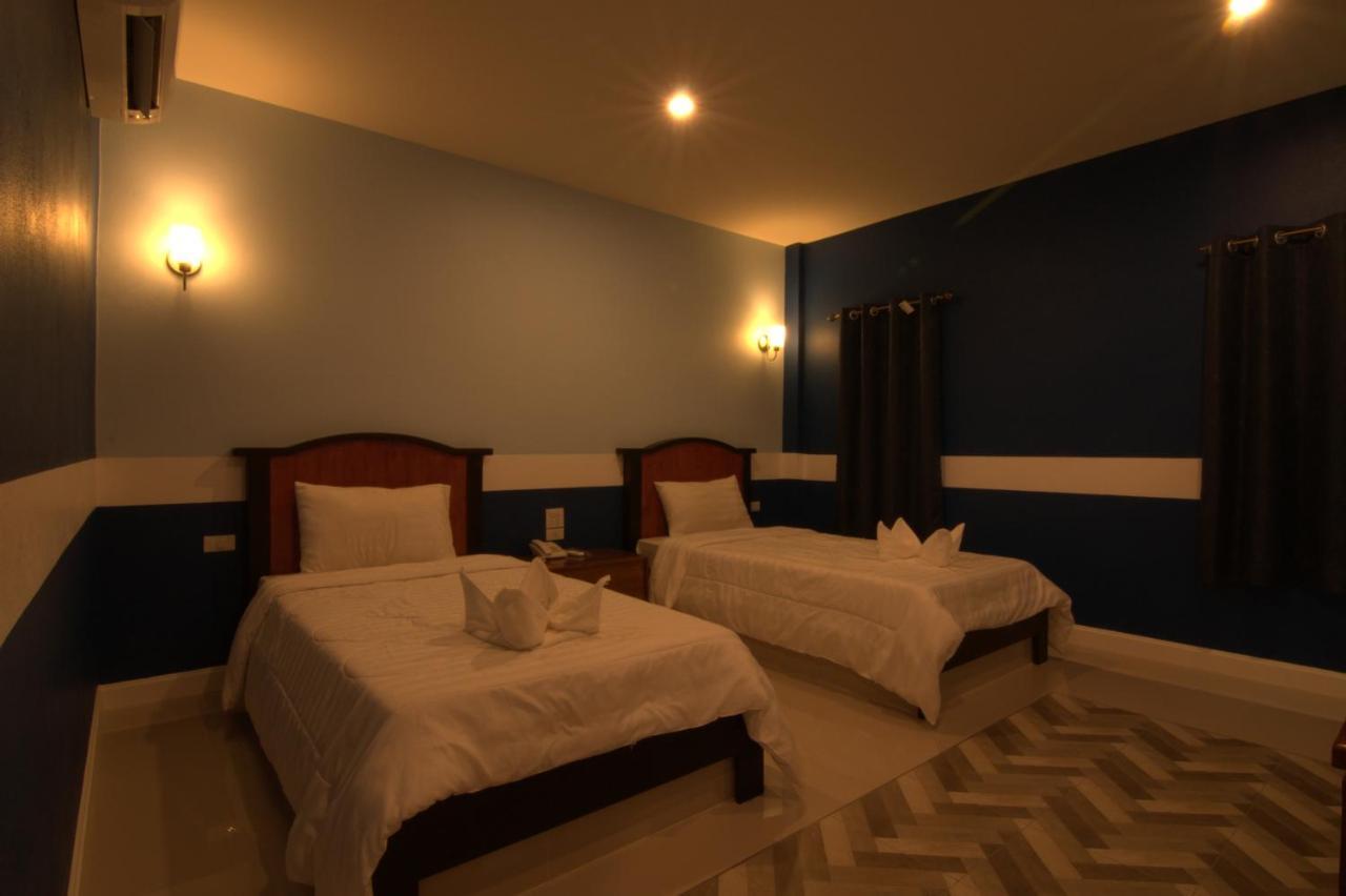 The Palm Resort Kampeang Saen Nakhon Pathom Exterior photo