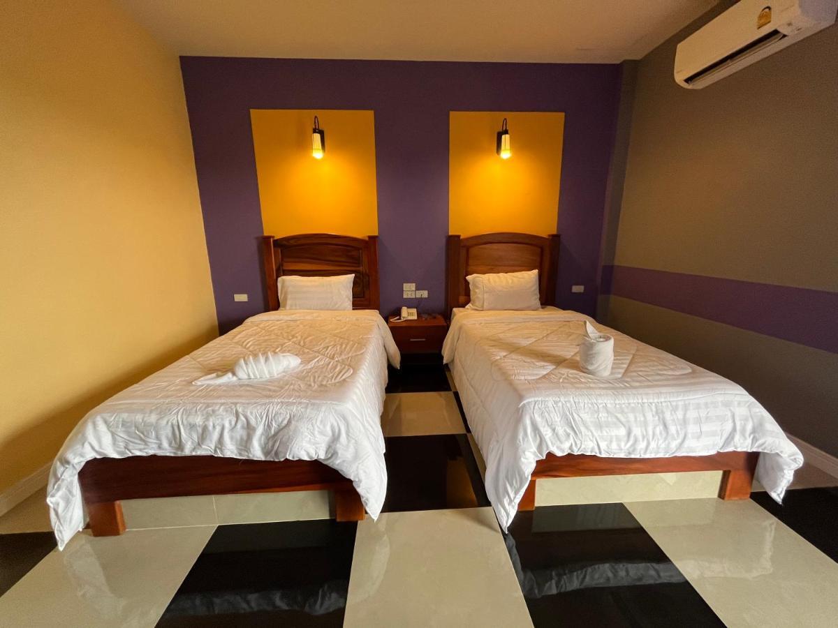 The Palm Resort Kampeang Saen Nakhon Pathom Exterior photo